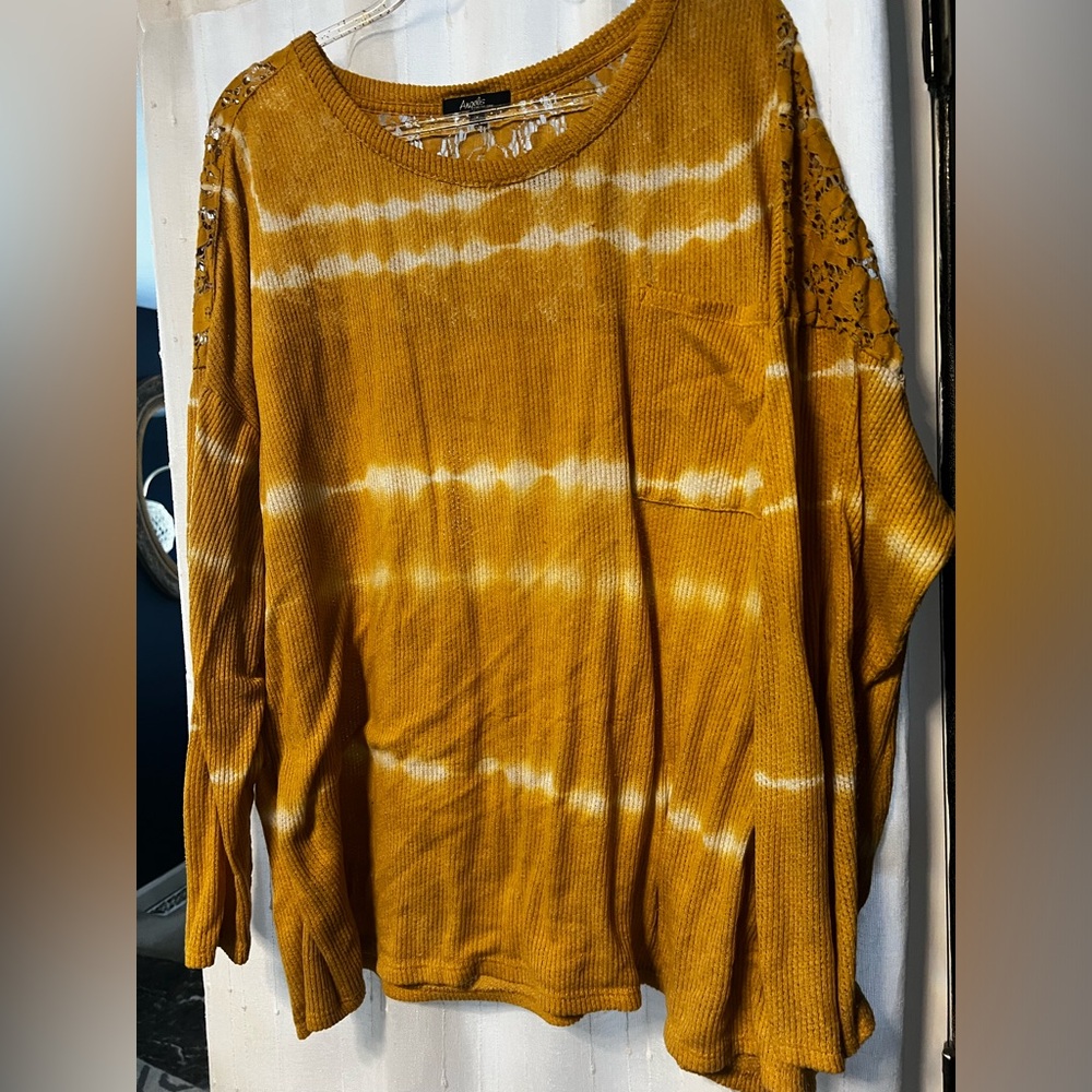 Lace and tie dye